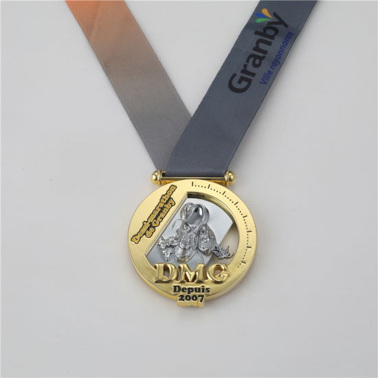 Medalla deportiva giratoria de diseño personalizado de alta calidad